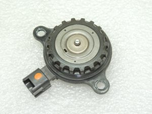 Toyota Corolla E210 1.2 vārpstas sensora vadības vārsts 15370-47010 oriģināls