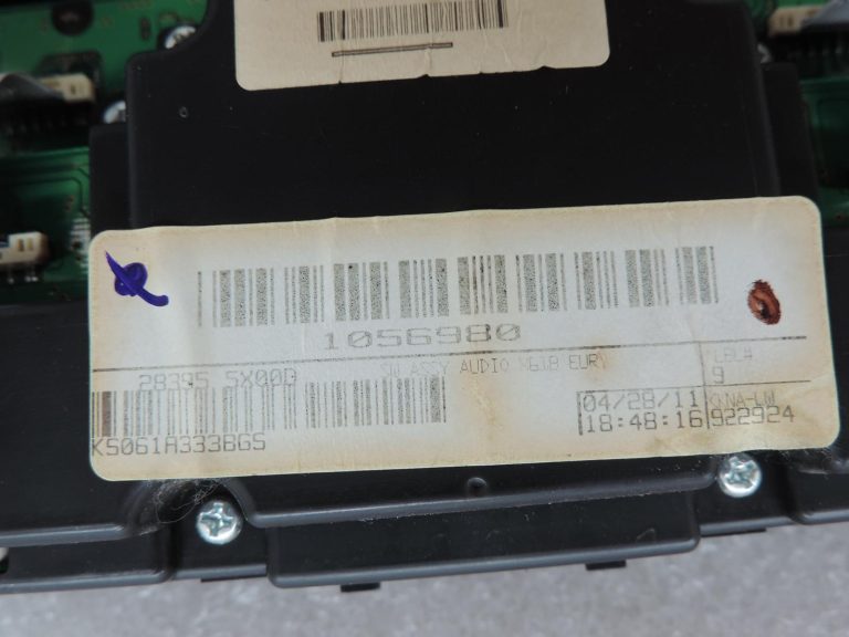 Nissan Navara II D40 klimata kontroles panelis, navigācijas sistēma, radio, instrumentu panelis 283955X00D