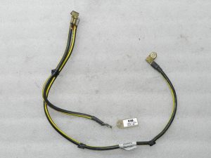 Nissan Qashqai oriģinālā akumulatora kabeļa skava 240804EF0C