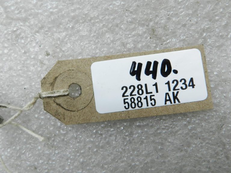 Nissan Qashqai oriģinālā akumulatora kabeļa skava 240804EF0C