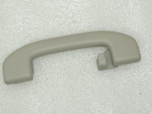 Оригинальная ручка на потолке задней части салона Nissan Navara D40, OE 73940EA012
