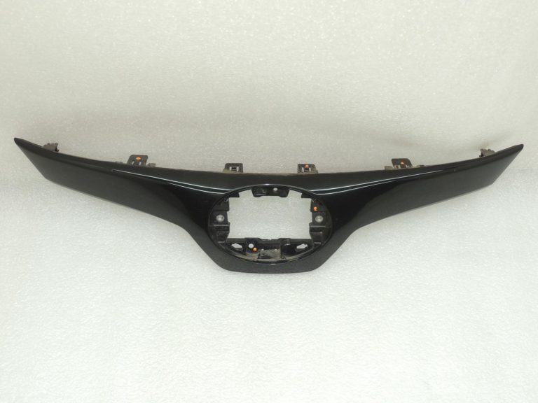 Toyota Corolla E210 radiatora restes priekšējā restes 53111-02C80 53111-02C81 OE