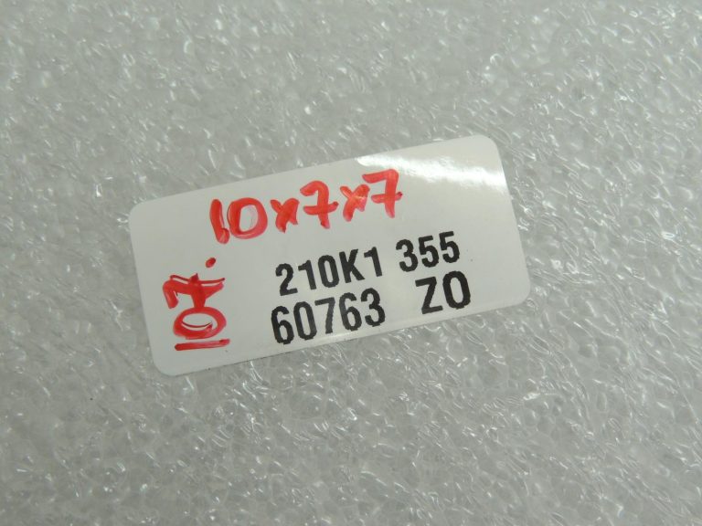 Nissan Navara II D40 3.0DCi V6 V9X Degvielas iesmidzinātāja kronšteins Labais 1661000Q0G