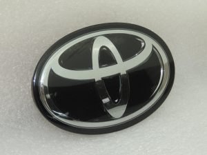 Toyota Corolla E210 emblēma uz priekšējā restes logotips 90975-02124 9097502124 oriģināls