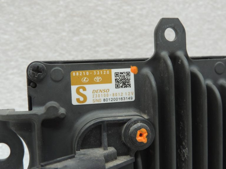 Toyota Corolla E210 radara sensors, attāluma sensors 88210-33120 8821033120 OE