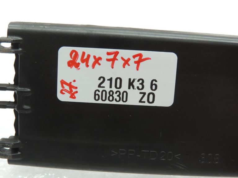 „Toyota Corolla E210“ salona filtra turētāja rāmis 88899-F4030 88899F4030 OE