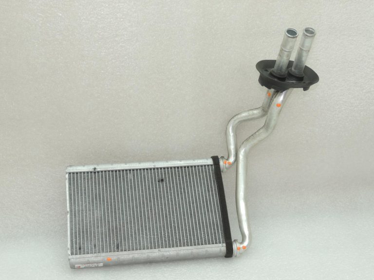 Toyota Corolla E210 siltummainis, apkures radiators 87107-F4020 87107F4020 OE