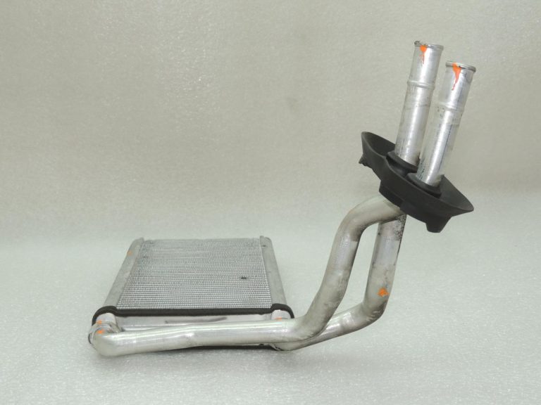 Toyota Corolla E210 siltummainis, apkures radiators 87107-F4020 87107F4020 OE