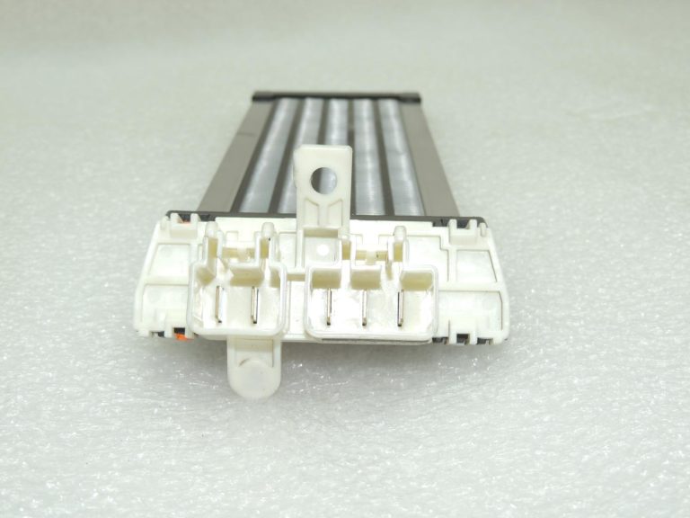 Toyota Corolla E210 siltummainis, apkures radiators 87107-F4020 87107F4020 OE