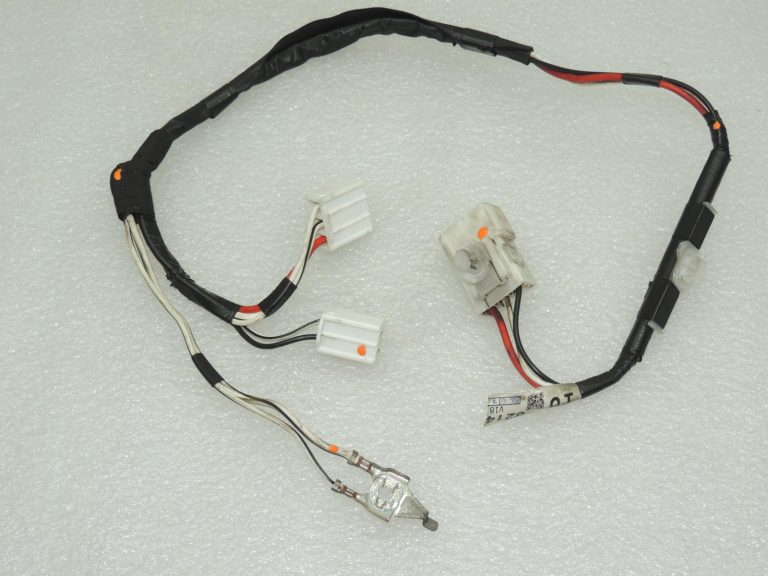 Toyota Corolla E210 vadu kopne PTC papildsildītājam 82143-02160 8214302160 OE