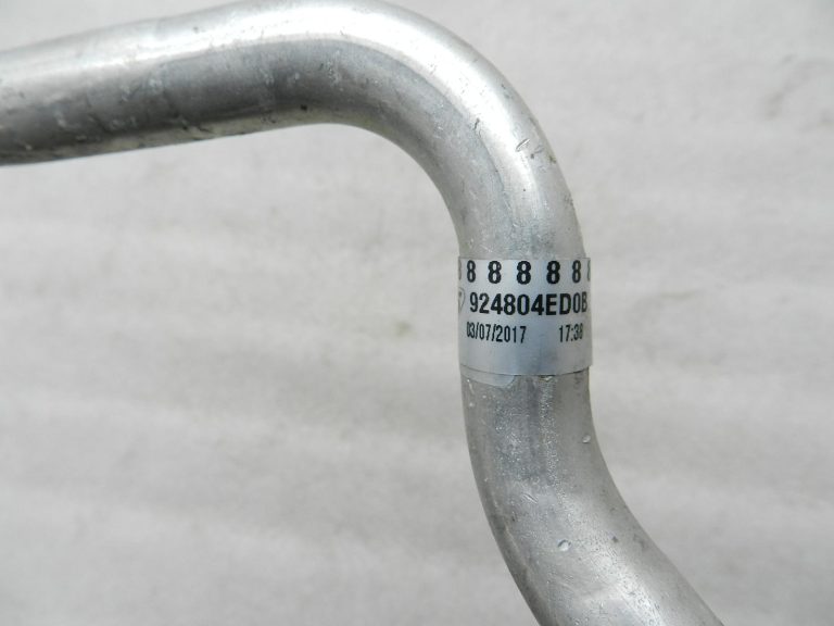Nissan Qashqai oriģinālais gaisa kondicionēšanas cauruļvads 924804ed0b