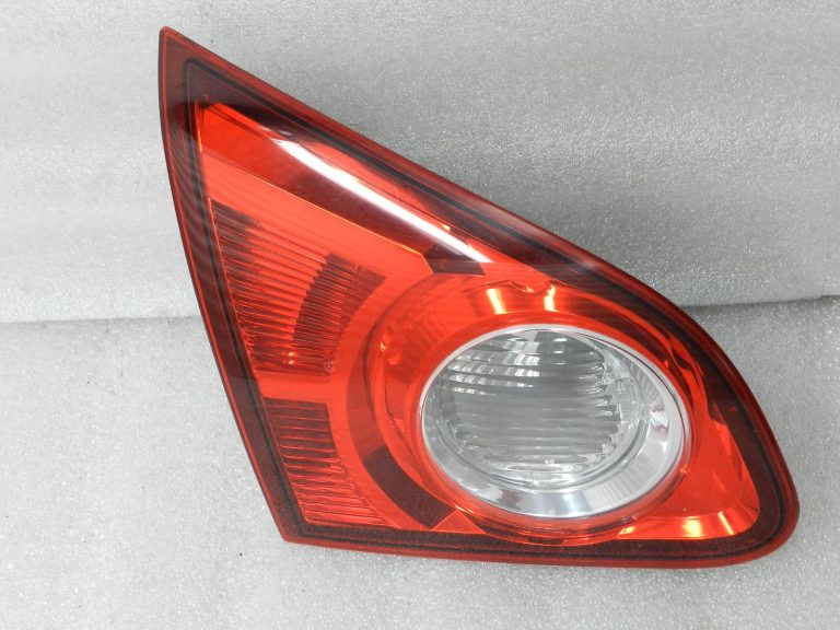 Nissan Qashqai oriģinālais kreisais aizmugurējais lukturis 26559JD85A