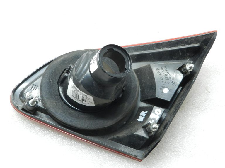 Nissan Qashqai oriģinālais kreisais aizmugurējais lukturis 26559JD85A