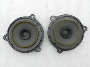 „Nissan Qashqai“ oriģinālie aizmugurējie skaļruņi (komplekts)