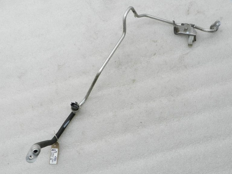 Nissan Qashqai oriģinālā gaisa kondicionēšanas sistēmas augstspiediena caurule 924414eb0a