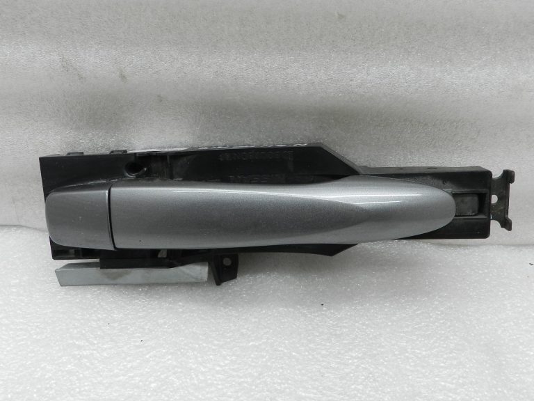 Nissan Qashqai II oriģinālā ārējā durvju rokturi – aizmugurē, kreisajā pusē