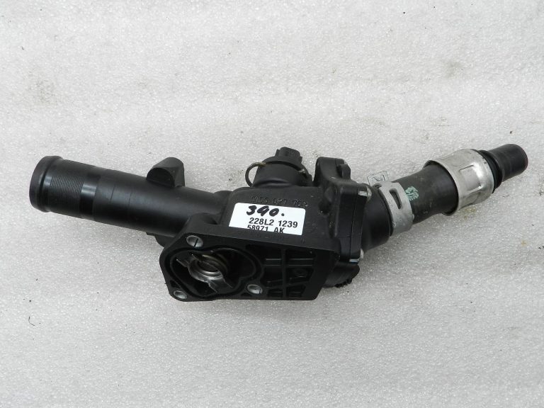 Nissan Qashqai oriģinālais dzesēšanas šķidruma termostats 1106000Q01