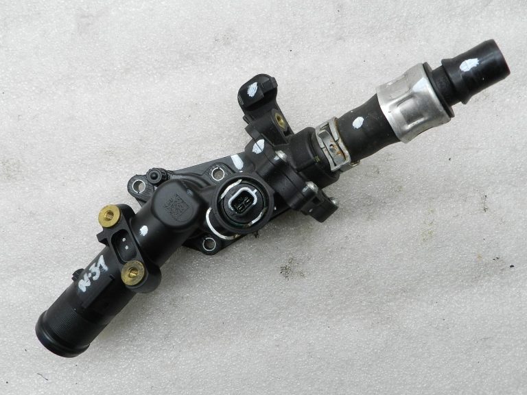 Nissan Qashqai oriģinālais dzesēšanas šķidruma termostats 1106000Q01