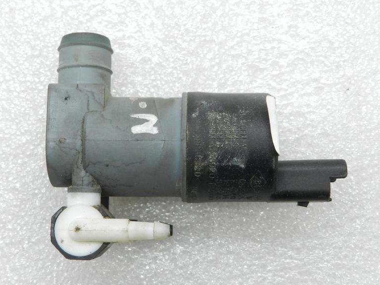 Nissan Qashqai oriģinālais stiklu mazgāšanas sūknis 28920BU010
