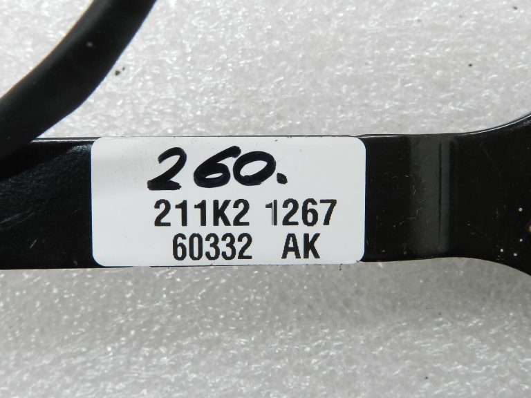 Nissan Qashqai II J11 oriģinālā drošības jostas sprādze priekšā 868424EA3A