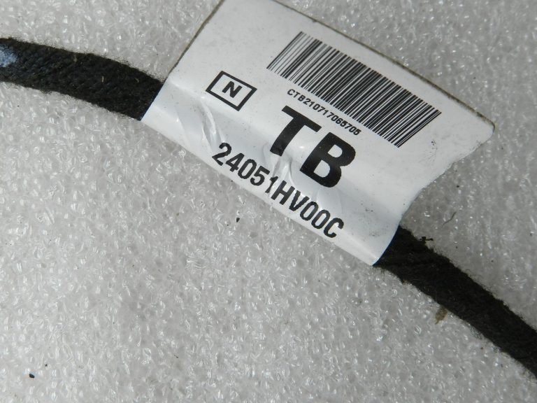 „Nissan Qashqai“ oriģinālais aizmugurējās durvju vadu komplekts 24051hv00c
