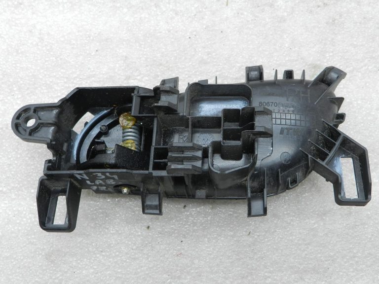 Nissan Qashqai oriģinālā durvju roktura daļa, labā puse, aizmugurējā un priekšējā durvis, 806704EA1B