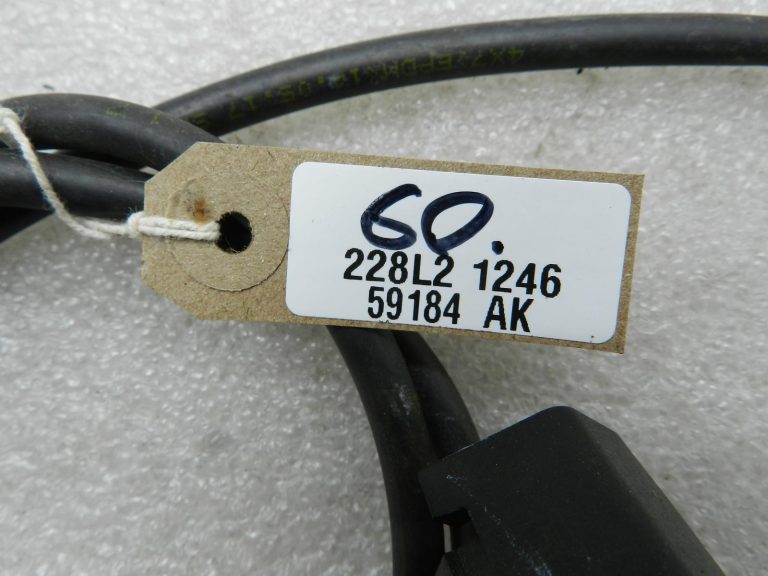 Nissan Qashqai J11 oriģinālā stiklu mazgāšanas caurule