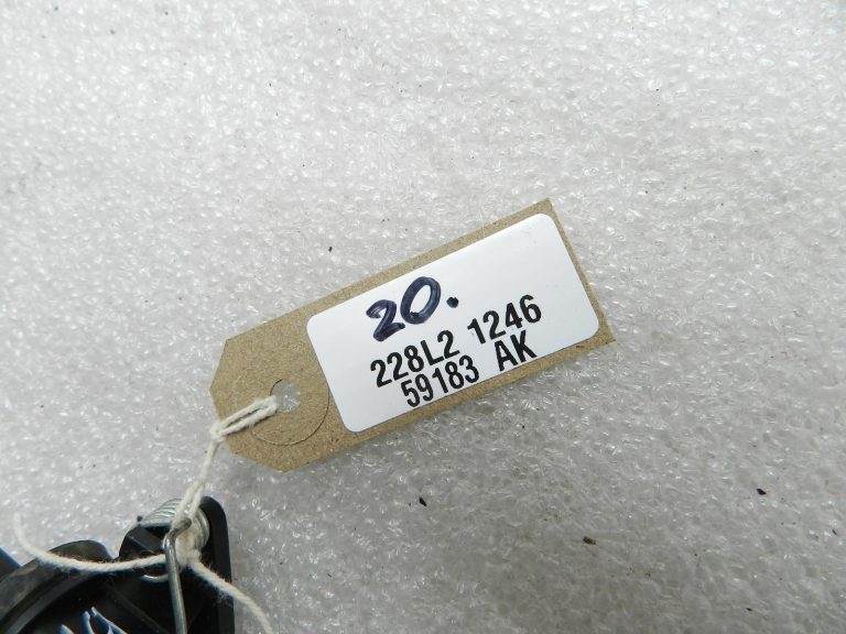 Nissan Qashqai J11 oriģinālais degvielas tvertnes vāka atvēršanas slēdzene 788274EA1A