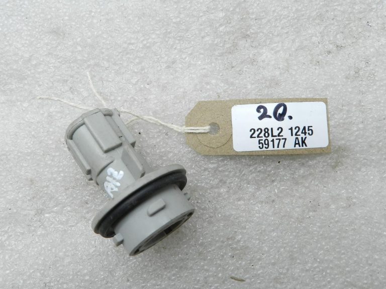 Nissan Qashqai oriģinālā aizmugurējā luktura spuldze 262433WS0A