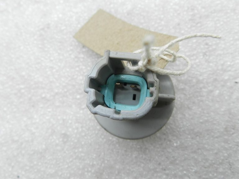 Nissan Qashqai oriģinālā aizmugurējā luktura spuldze 262433WS0A