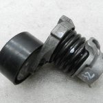 Nissan Qashqai oriģinālais ģeneratora siksnas spriegotājs 1172000Q6G