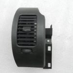 Nissan Navara II oriģinālā gaisa sprausla priekšā pa labi 681345X05A