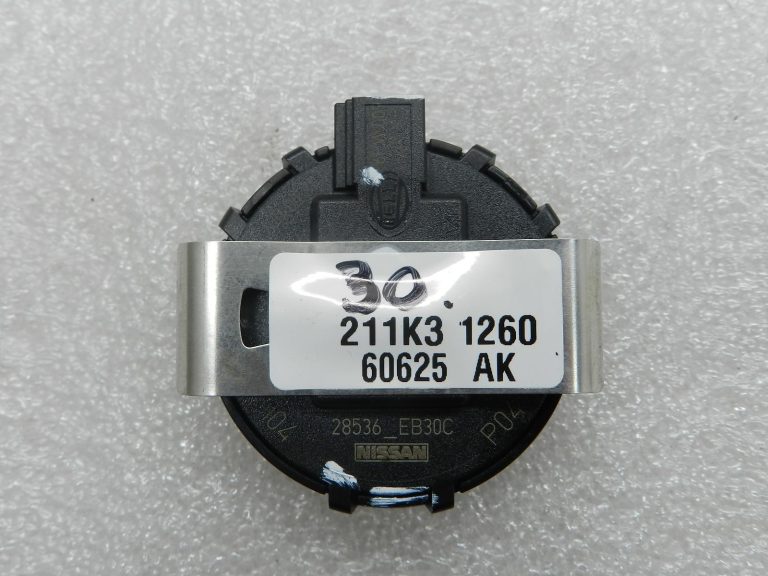 Nissan Navara II oriģinālais lietus sensors 28536eb30c