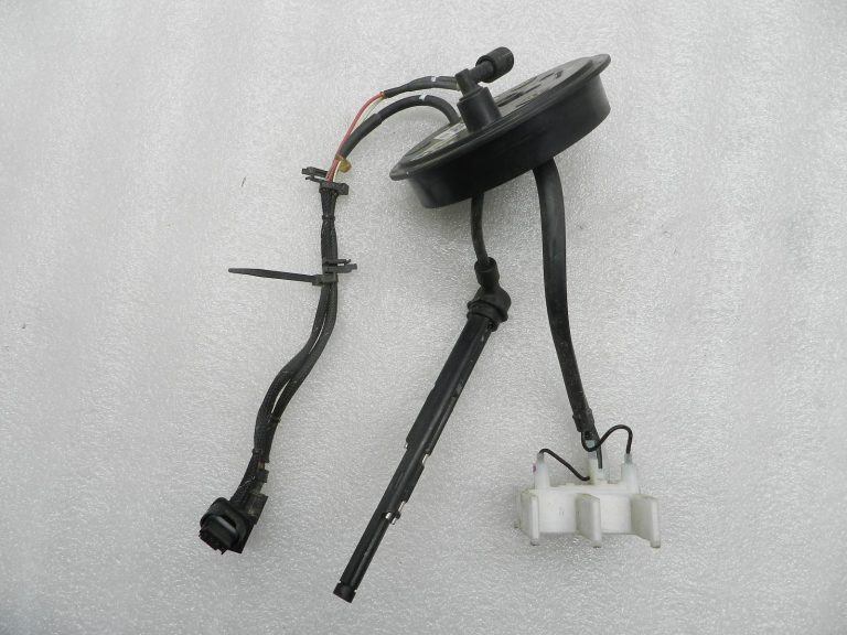 VW Sharan oriģinālais dīzeļdegvielas izplūdes šķidruma sildītājs AdBlue 7N0198970A