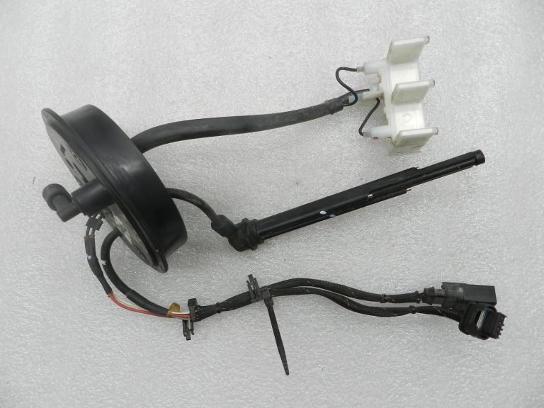 VW Sharan oriģinālais dīzeļdegvielas izplūdes šķidruma sildītājs AdBlue 7N0198970A