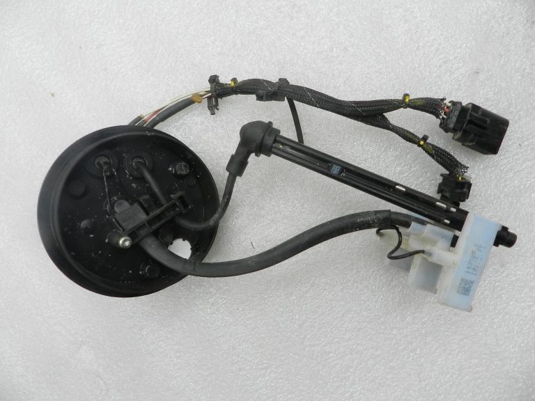 VW Sharan oriģinālais dīzeļdegvielas izplūdes šķidruma sildītājs AdBlue 7N0198970A
