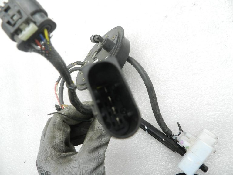 VW Sharan oriģinālais dīzeļdegvielas izplūdes šķidruma sildītājs AdBlue 7N0198970A