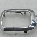 „Nissan Navara II“ oriģinālais pārnesumu sviras apmales vāciņš no plastmasas 969405x00a