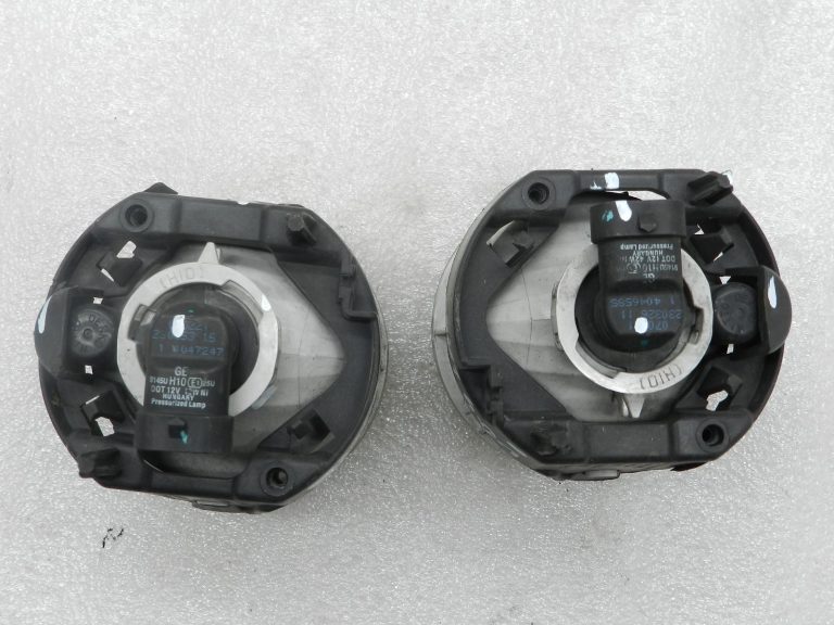 „Dodge Caliber“ oriģinālās priekšējās miglas lukturu komplekts 4805857AA