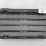 „Nissan Navara II“ oriģinālā virsbūves ventilācijas režģa kreisā puse 76804eb000