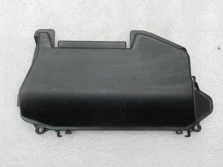 Nissan Navara II D40 3.0DCi oriģinālais degvielas iesmidzinātāja vāciņš (labais puses) 175755X20B