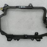 Nissan Navara II D40 3.0DCi oriģinālais pārsega turētājs (kreisajā pusē) 175755X20C