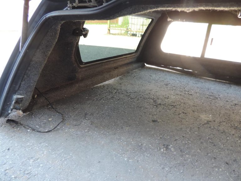 Nissan Navara D40 Doublecab ar cietu jumtu