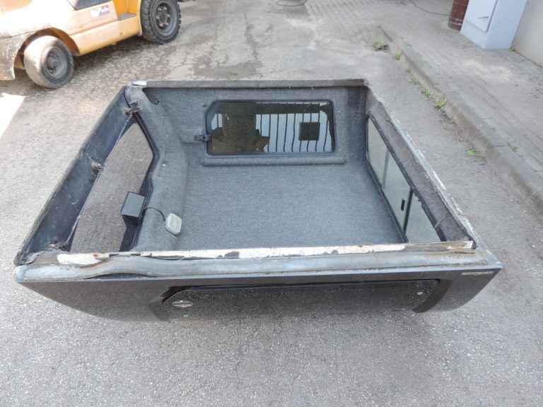 Nissan Navara D40 Doublecab ar cietu jumtu