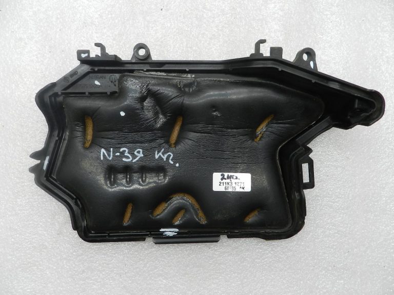 Nissan Navara II D40 3.0DCi oriģinālais degvielas iesmidzinātāja vāciņš (kreisais) 175755X20A