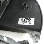 Nissan Navara II oriģinālais cimdu nodalījums ar skrāpējumiem! 681025X15B