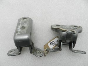 Toyota oriģinālās durvju eņģes, aizmugurējās kreisās puses durvju komplekts, 1G6, pelēks metalizēts