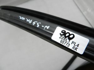 Nissan Navara II oriģinālais priekšējais kreisais loga blīvējums 80331EB300