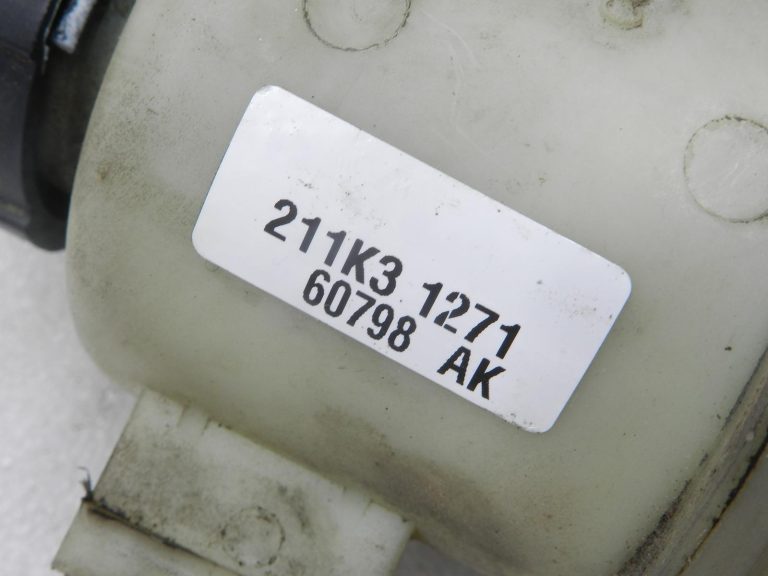 Nissan Navara II D40 3.0DCi V6 V9X Stūres pastiprinātāja šķidruma rezervuārs 49180EA000