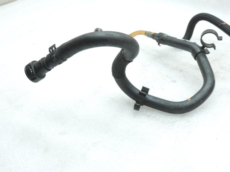 BMW E60 E61 M57N2 degvielas caurule 7797541 7796132